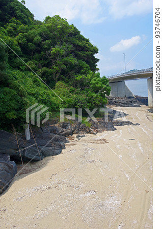 Iwaya Ubagai, a purification ground near the Choju Ohashi Bridge in Yukuhashi City, Fukuoka Prefecture Iwaya Ubagai, a purification ground near the Choju Ohashi Bridge in Yukuhashi City, Fukuoka Prefecture 93746704