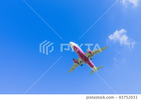 "Airplane" Airbus Airbus A320 (A320ceo) "Airplane" Airbus Airbus A320 (A320ceo) 93752031