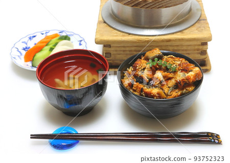 Hitsumabushi (grilled eel) 93752323