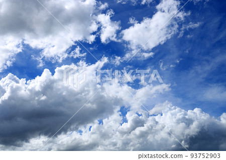 藍天風光，夏日天空，天空，盛夏風光[8月] 93752903