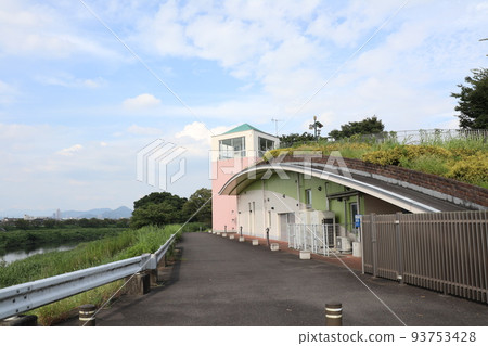 岐阜縣岐阜市柳津町的“道路驛站柳津” 93753428