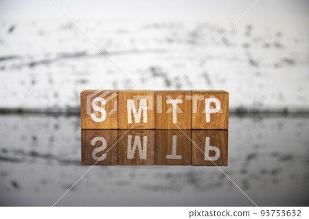 商業形象（IT 術語）大寫字母 SMTP 93753632