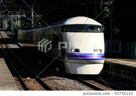 夏天沿著日光路旅行...乘坐豪華特快東武特快“Spacia”前往日光和鬼怒川 93756110