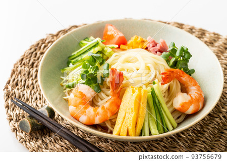 涼麵，標準的夏季菜單 93756679