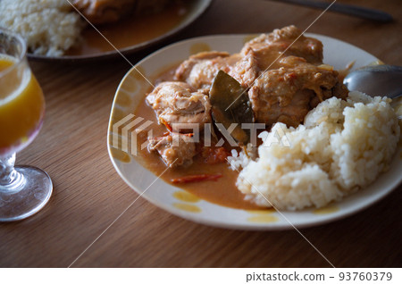 Traditional food of the Republic of Gabon "Chicken Muamba" 93760379