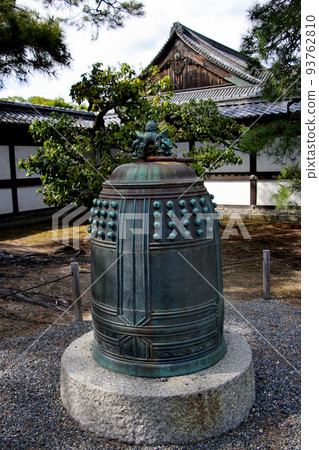 World Heritage Honrikyu Nijo Castle Temple Bell World Heritage Honrikyu Nijo Castle Temple Bell 93762810