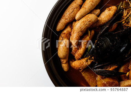 白色背景上的白眼湯 93764887