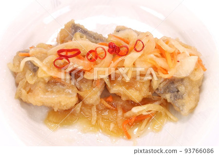 南板醃鯖魚、鯖魚、魚菜、亮色背景 93766086