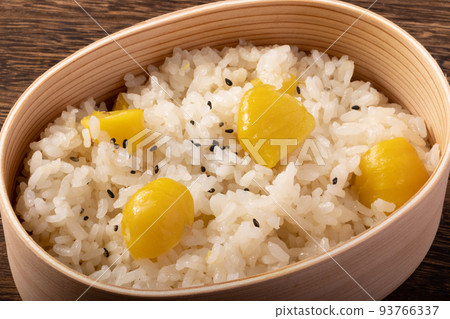 Chestnut rice/chestnut rice bento box Chestnut rice/chestnut rice bento box 93766337