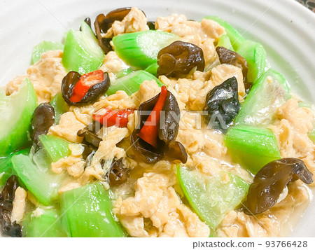 Chinese home-cooked chicken egg (loofah egg stir-fry) 93766428