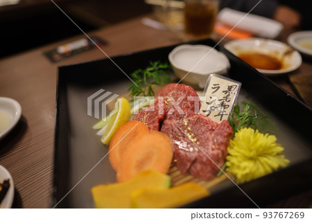 烤肉店的黑毛和牛燈 烤肉店的黑毛和牛燈 93767269