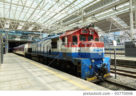 Korean Railways Mugunghwa Train Korean Railways Mugunghwa Train 93770006