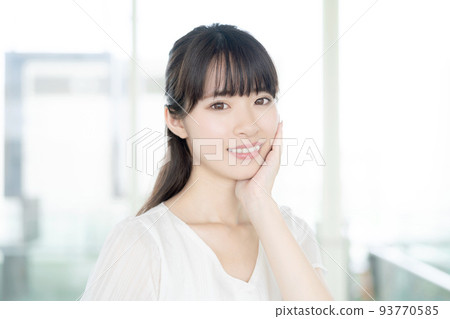 Women's beauty image cosmetics skin care 93770585