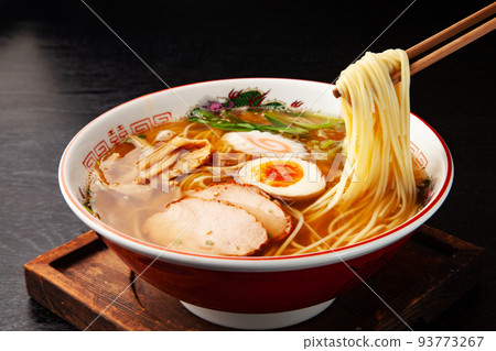 醬油拉麵 醬油拉麵 93773267