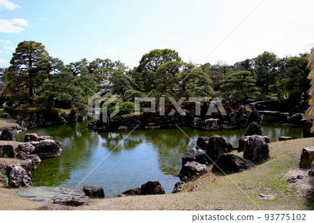 World Heritage Honrikyu Nijo Castle Ninomaru Garden 93775102