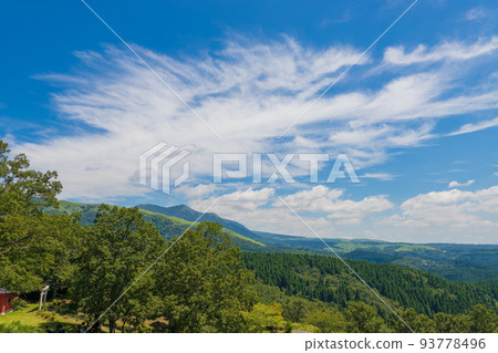 Blue sky in Minamioguni Town (Minamioguni Town, Kumamoto Prefecture) Blue sky in Minamioguni Town (Minamioguni Town, Kumamoto Prefecture) 93778496