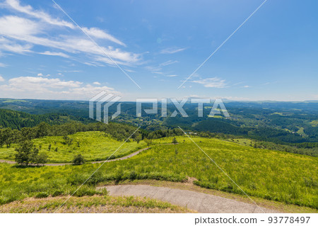 Blue sky in Minamioguni Town (Minamioguni Town, Kumamoto Prefecture) Blue sky in Minamioguni Town (Minamioguni Town, Kumamoto Prefecture) 93778497
