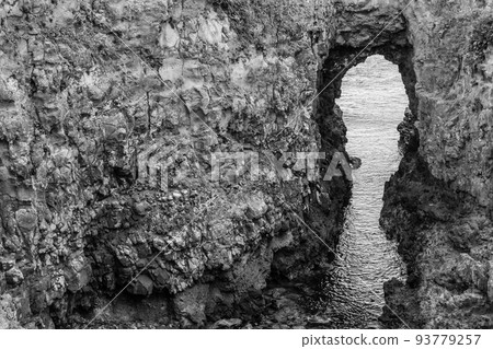 Makizaki Enchi Demon's Footsteps Monochrome [Iki City, Nagasaki Prefecture] 93779257