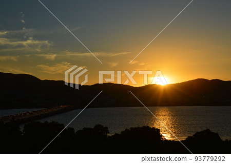 Sunset glow of Lake Biwa 93779292