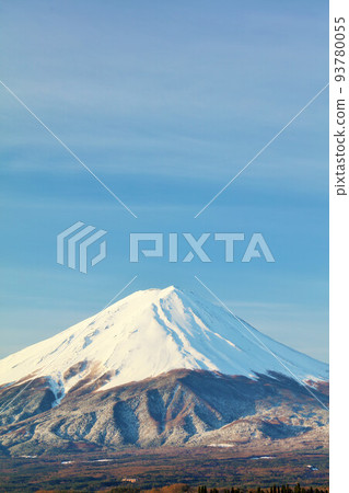 冬天的早晨藍天和富士山 冬天的早晨藍天和富士山 93780055