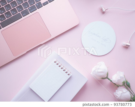 Cute PC desk image with stationery arranged on a pink background 93780773