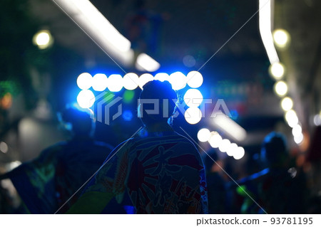 Yosakoi dancing in the arcade 93781195