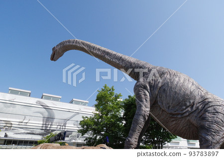 福井站前的恐龍紀念碑 93783897