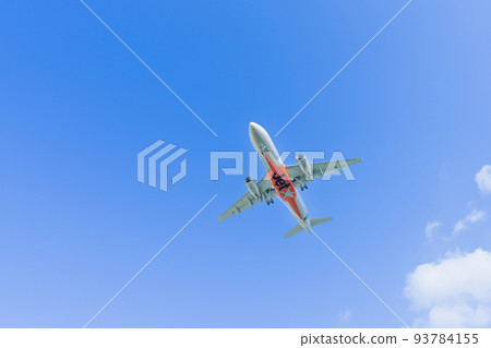 "Airplane" Airbus Airbus A320 (A320ceo Family) "Airplane" Airbus Airbus A320 (A320ceo Family) 93784155