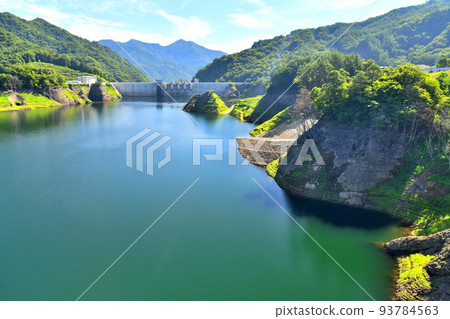 八葉大橋 / 從八葉吾妻湖眺望八葉水壩（群馬縣長野原町）[2022年8月] 93784563
