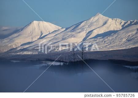 十勝達山 93785726