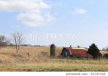 Scenery with a farm in the Hidaka region of Hokkaido Scenery with a farm in the Hidaka region of Hokkaido 93787348