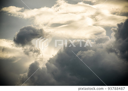 Dark sky full of clouds before the rain 93788487