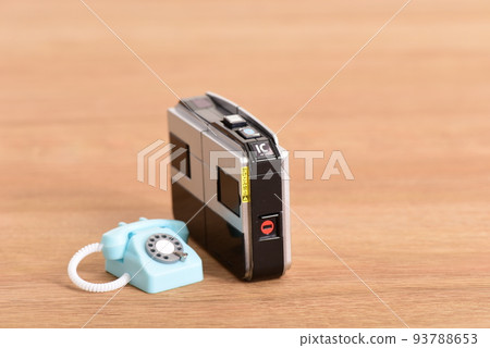 玩具自動檢票機和模擬電話 93788653