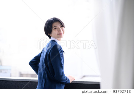 One page of youth in the main visual 93792718