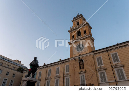 Piazza Giuseppe Garibaldi in the center of Parma, Emilia Romagna, Italy 93793025