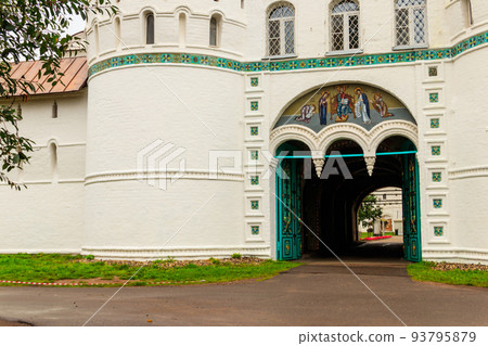 Holy gates in Vvedensky Tolga convent in Yaroslavl, Russia Holy gates in Vvedensky Tolga convent in Yaroslavl, Russia 93795879