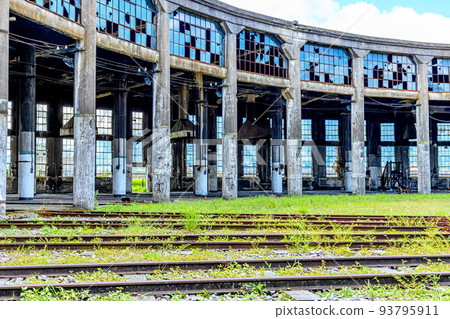 大分縣玖須郡夏季的舊文森機構倉庫 93795911