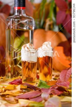 Boozy Pumpkin Pie Shooters 93796144