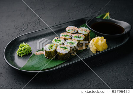 Kappa maki classic roll with cucumber 93796423