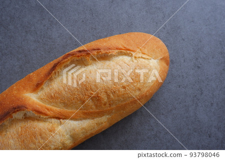 Freshly baked delicious baguette 93798046