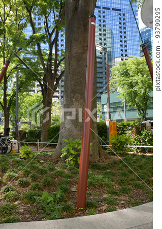 Branch line guard in office district Branch line guard in office district 93799295
