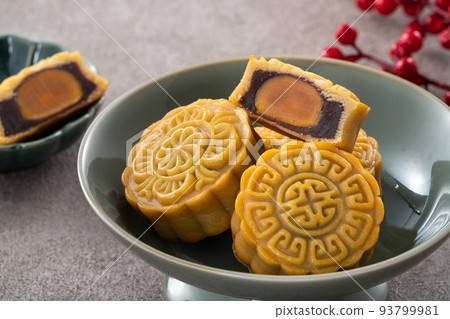 Mid-Autumn Festival Moon cake Geppei 93799981