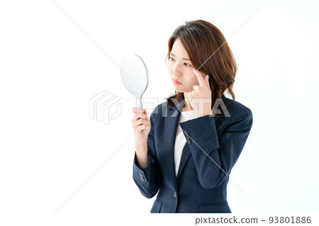 Women who care about their eyes Women who care about their eyes 93801886