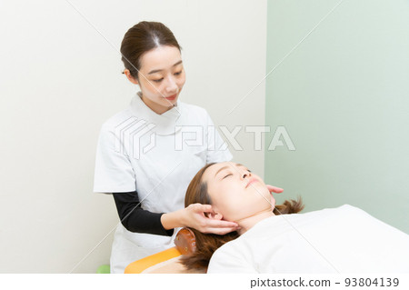 Chiropractic/Massage/Face Chiropractic/Massage/Face 93804139