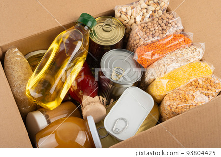 Survival set of nonperishable foods in carton box Survival set of nonperishable foods in carton box 93804425
