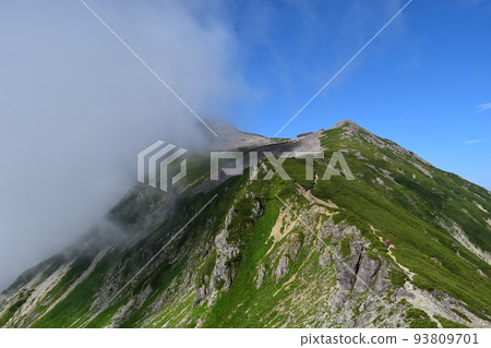 從山脊線想要的Kasagatake山 從山脊線想要的Kasagatake山 93809701