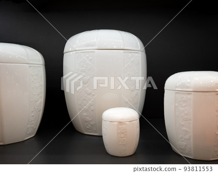 Urn jug 93811553