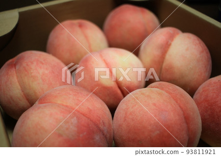 Speaking of Fukushima peach, Akatsuki Speaking of Fukushima peach, Akatsuki 93811921