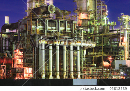 Mie Yokkaichi factory night view Mie Yokkaichi factory night view 93812389