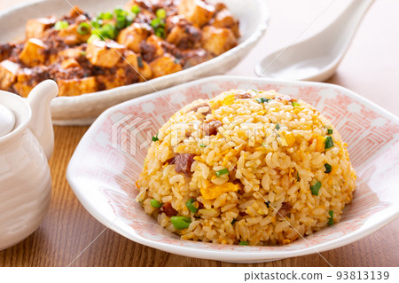 Fried rice and mapo tofu Fried rice and mapo tofu 93813139